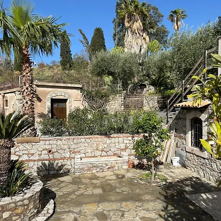 ‚luxury' Vittorianna Etna- Taormina & Seaview With Pool Giardini Naxos